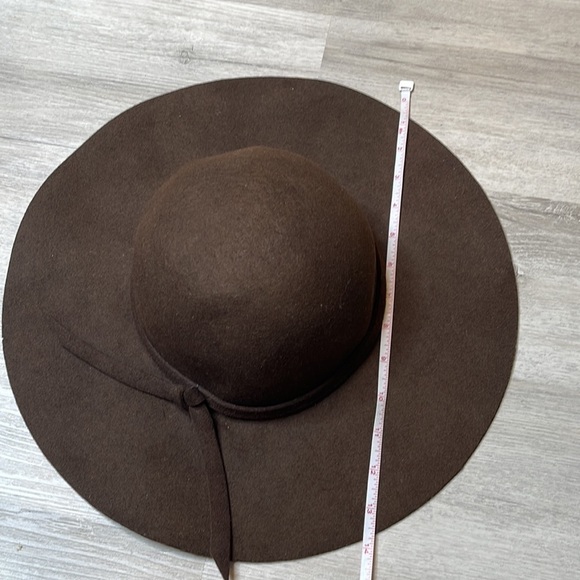 Women's Sun Hat with waved brim and tissue belt Wool - Picture 6 of 6